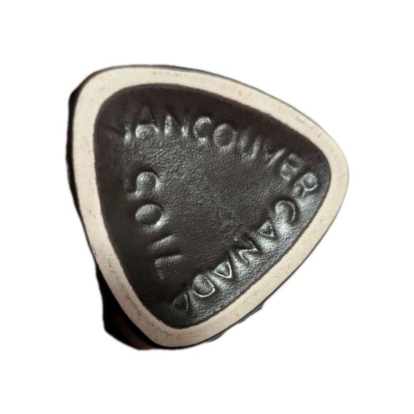 Hand Decor By Herta Gertz Vancouver Pottery #7105 Dogwood Small Triangle Dish - Picture 3 of 6